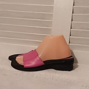 Nine & Company Slide On Sandels